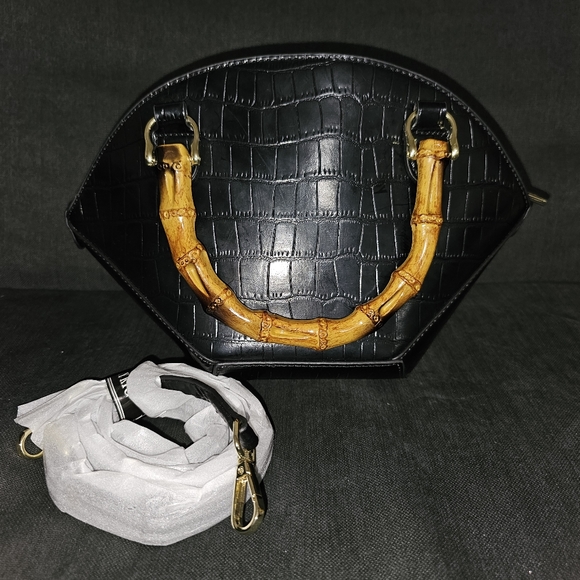 Metallic Blue Mermaid Style purse - Picture 2 of 4